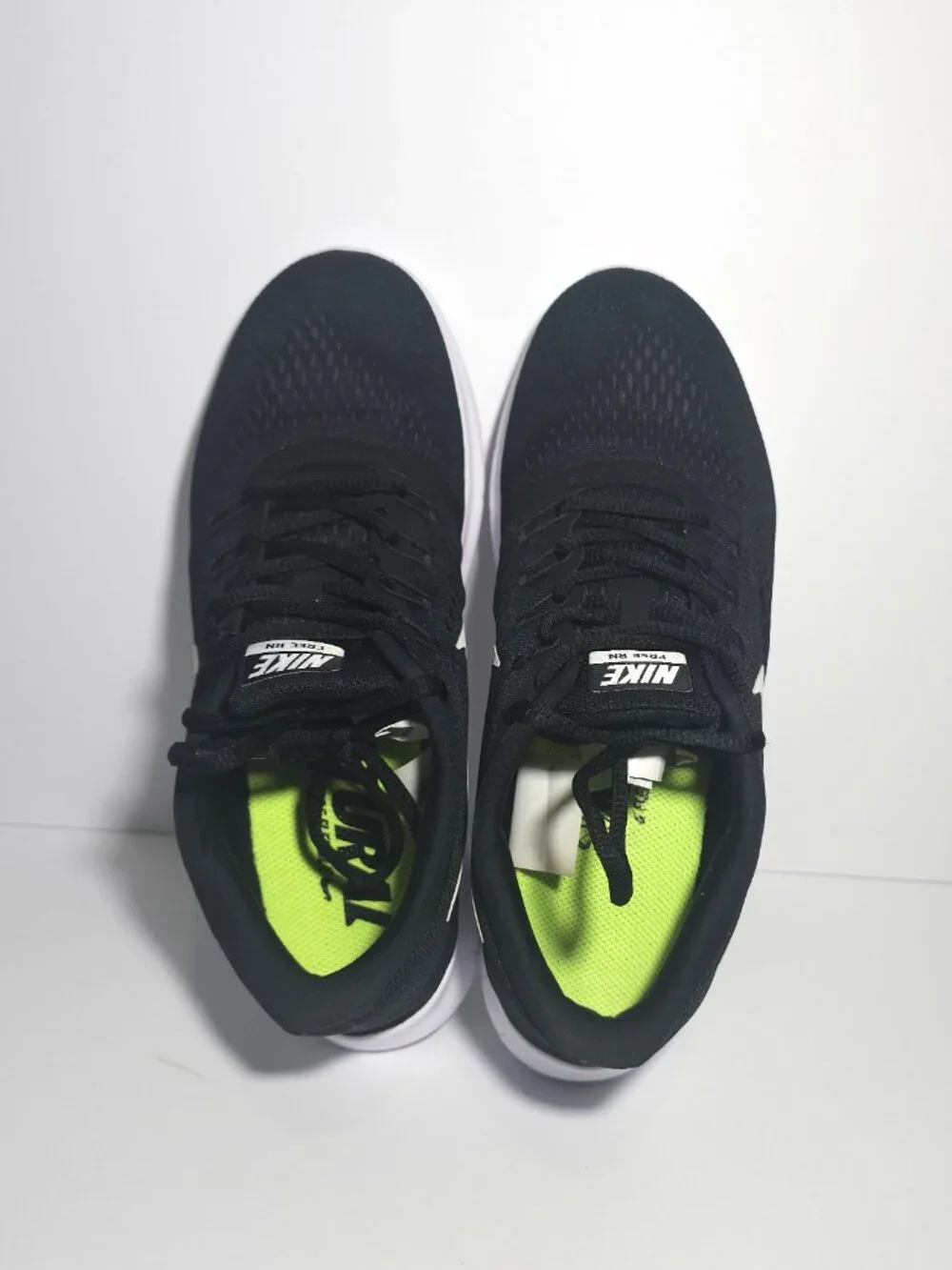Nike Free RN Women’s Black Running Shoes 831509-001 Athletic Sneakers Sz 8